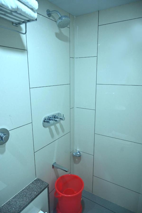 Hotel Aaram Umargam Ngoại thất bức ảnh