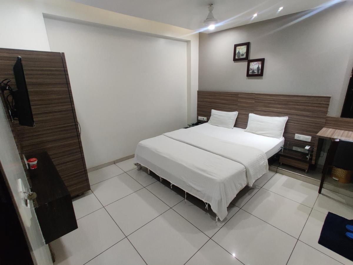Hotel Aaram Umargam Ngoại thất bức ảnh